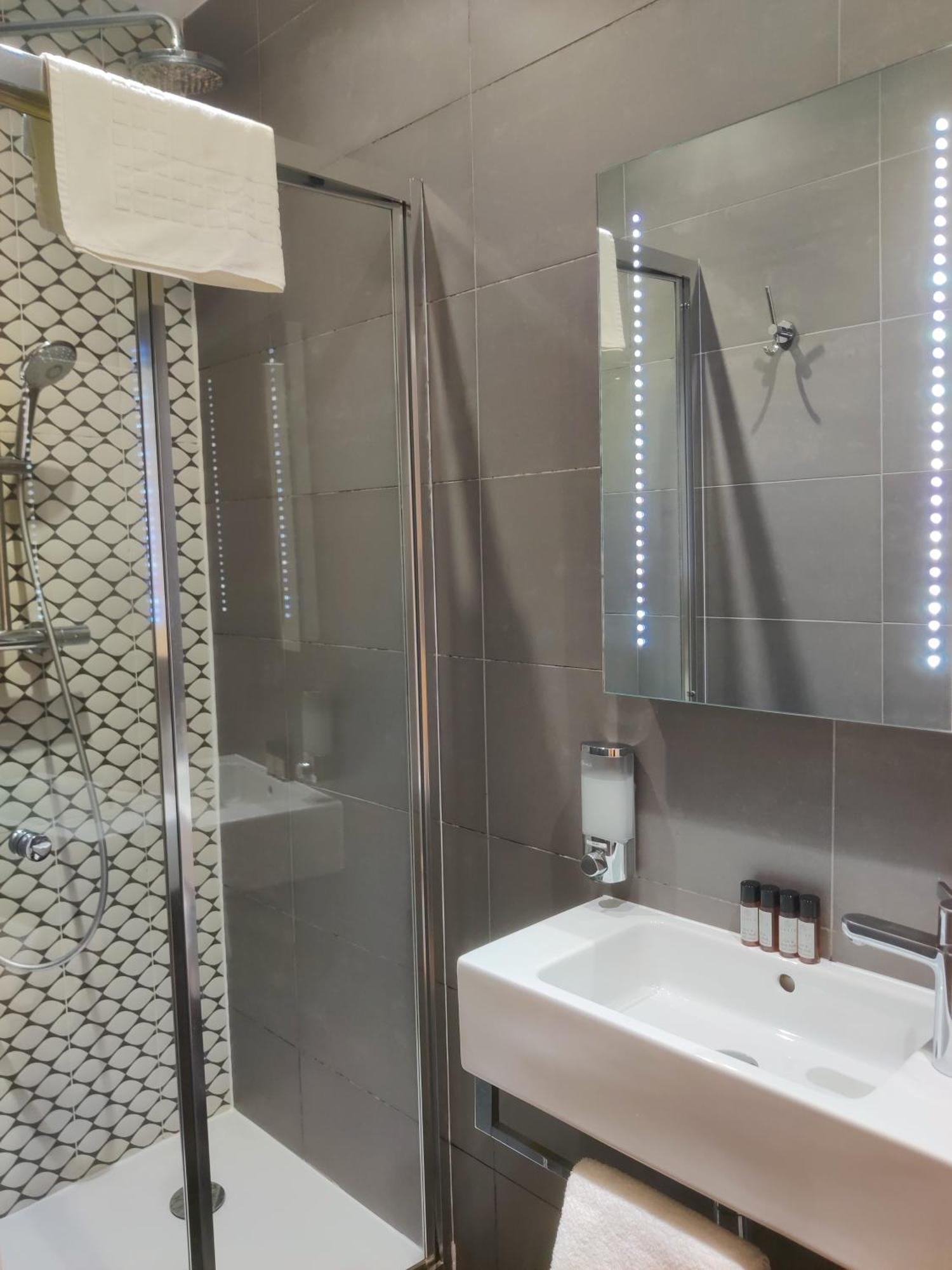 Chelsea House Hotel - B&B Лондон Экстерьер фото